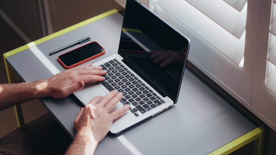 Chrome Remote Desktop, why remote sessions drop, remote tool deployment at enterprise scale